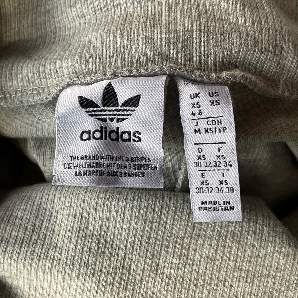 adidas Essentials Rib Flared Leggings - Picture 5 of 6